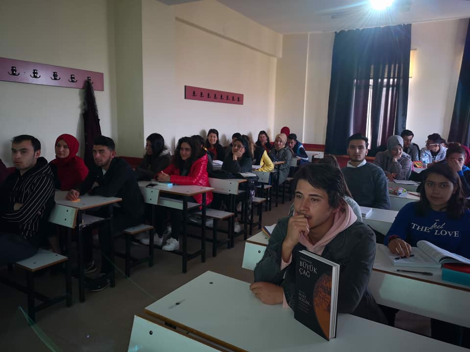 Yüksekokulumuzda Bozkır Kyk ile Ortaklaşa Seminerler Yapılmaktadır